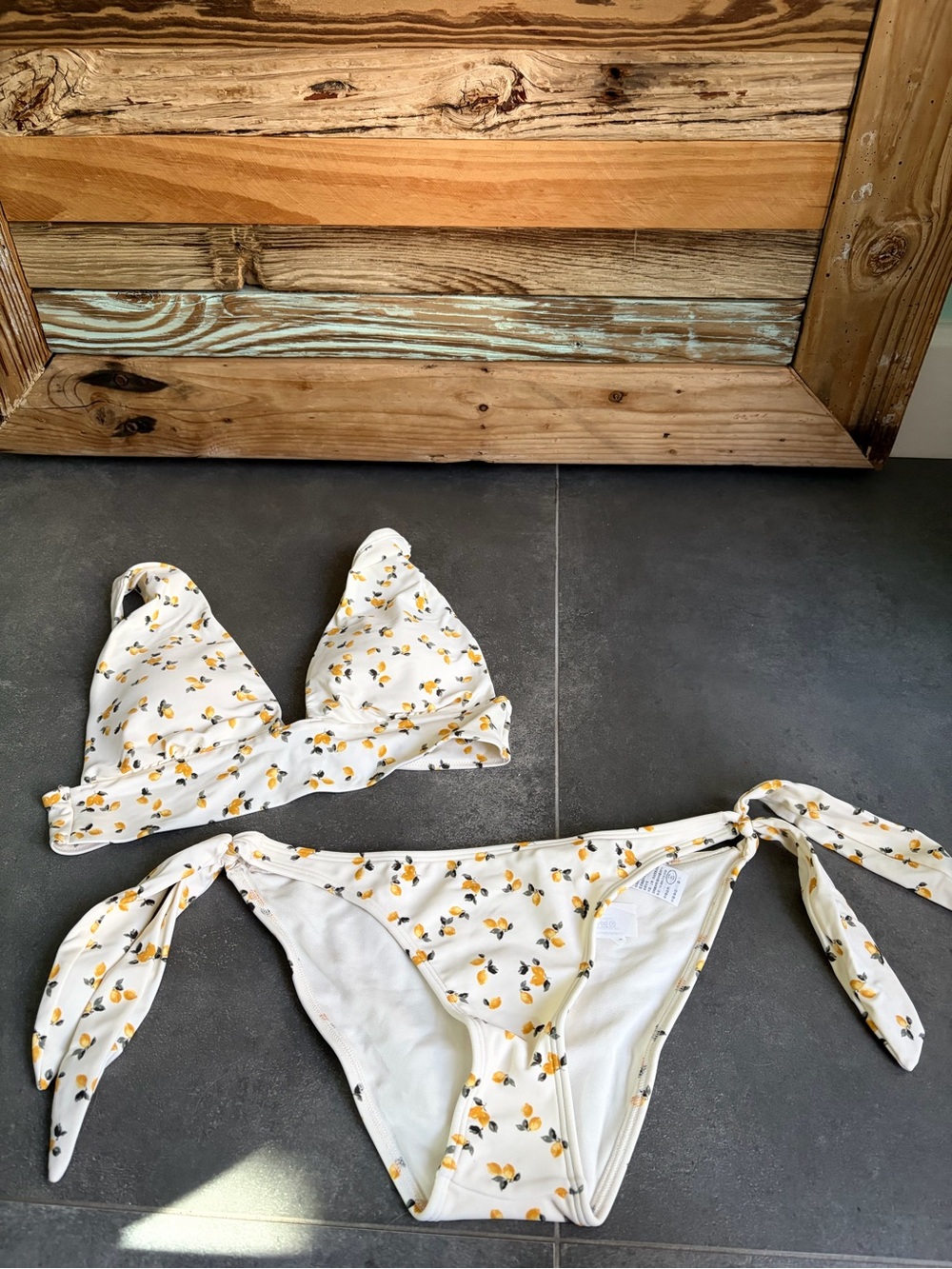 Abercrombie & Fitch Lemon Print Bikini Set Small Tie Side Two Piece